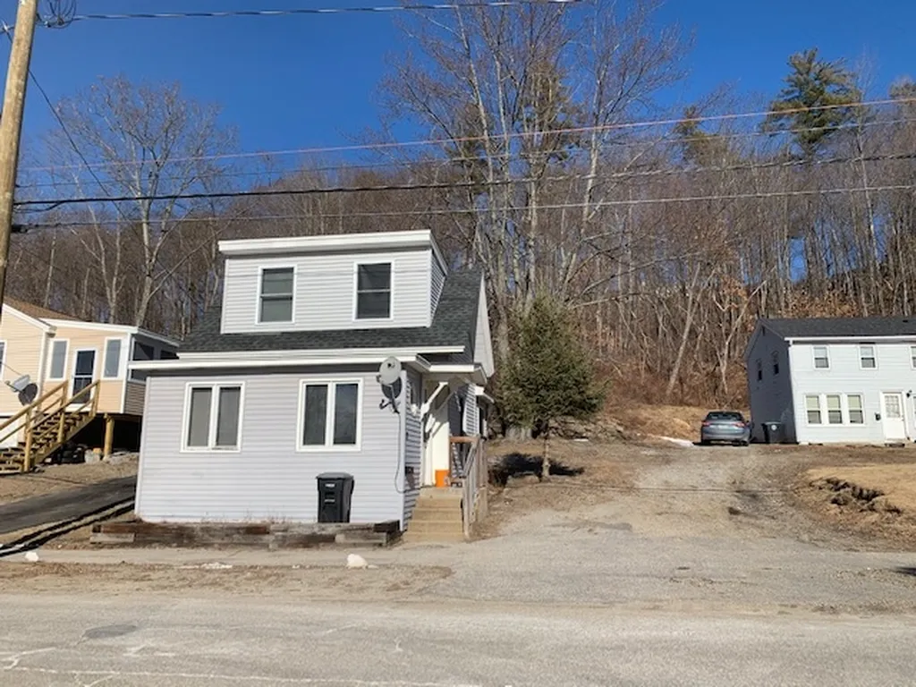 71 East Bow Street Franklin NH 03235