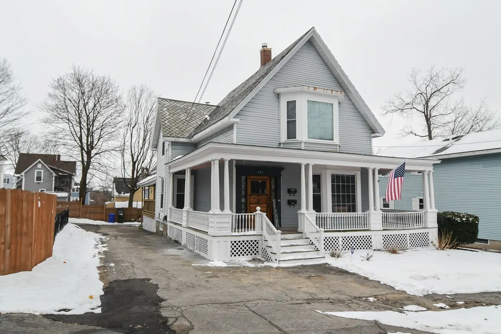 471 Manchester Street Manchester NH 03103