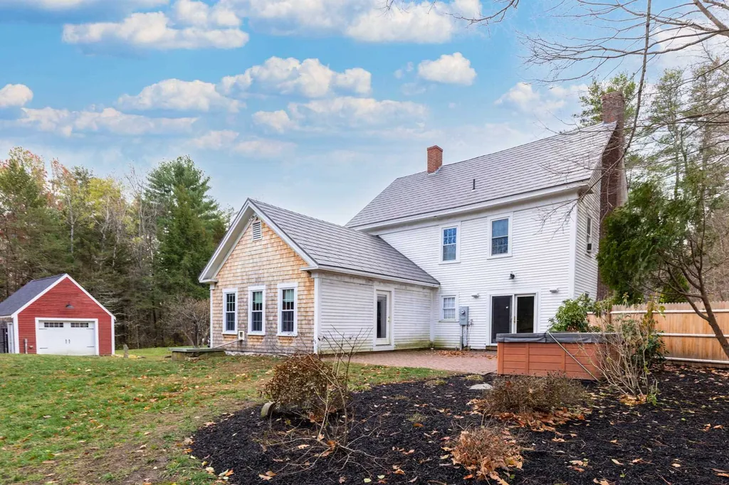 45 Little River Road Kingston NH 03848