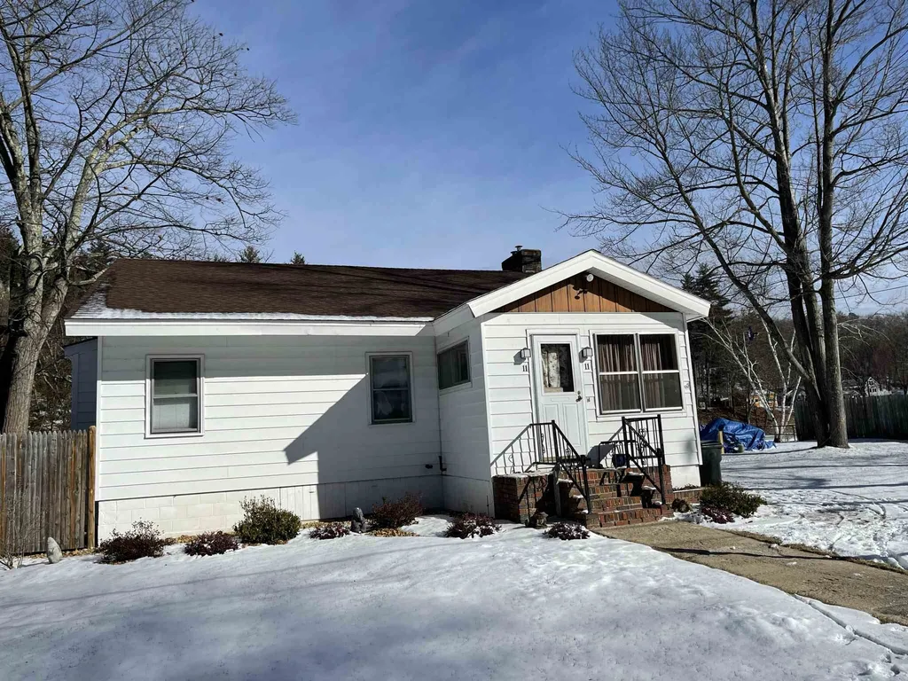 11 Channel Lane Goffstown NH 03045