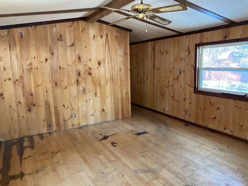 77 Black Bear Road Tamworth NH 03886