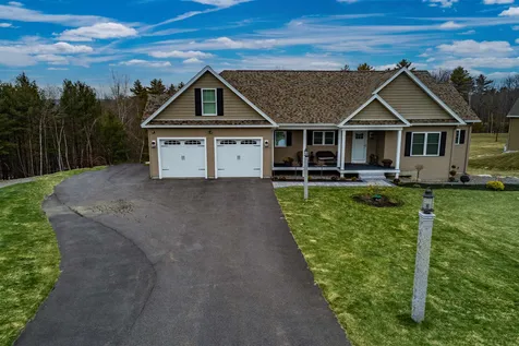31 Rowe Farm Road Gilford NH 03249