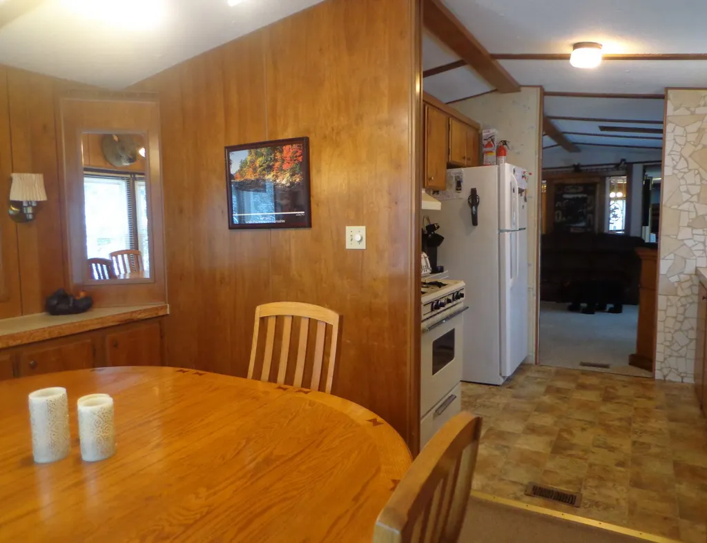 19 Franklin Street Lincoln NH 03251