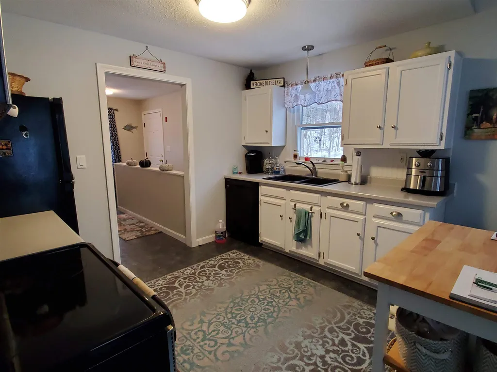 30 Hawley Drive Enfield NH 03748