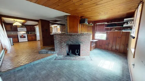 148 E Main Street Tilton NH 03276