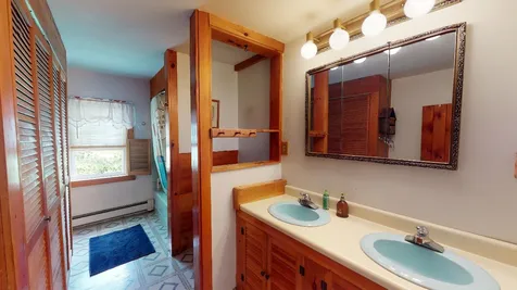148 E Main Street Tilton NH 03276