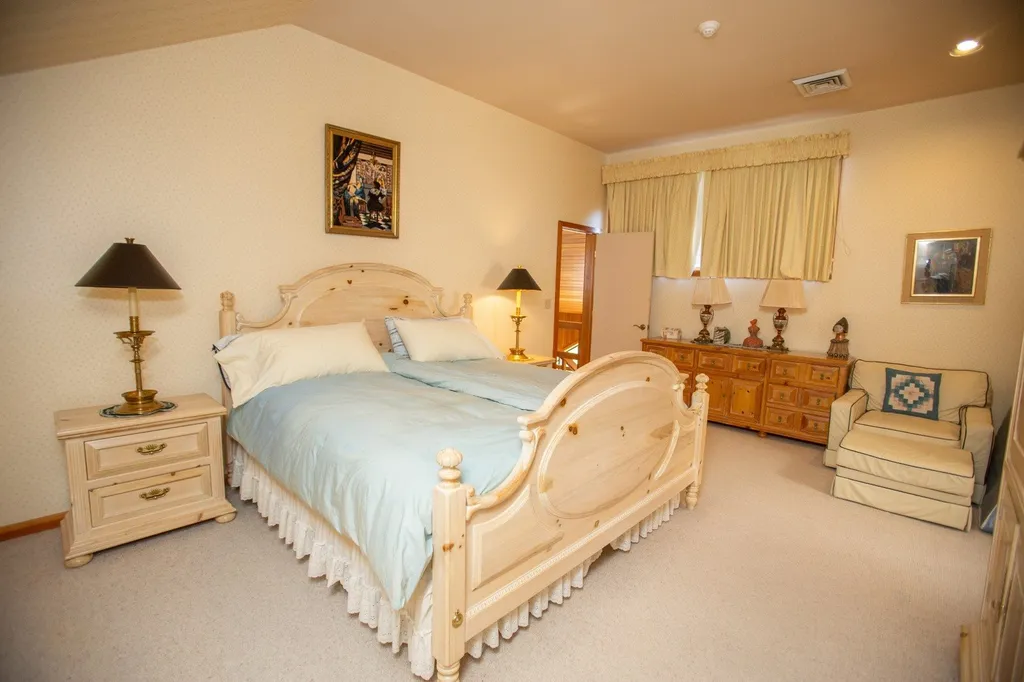 97 Churchill Lane Stowe VT 05672