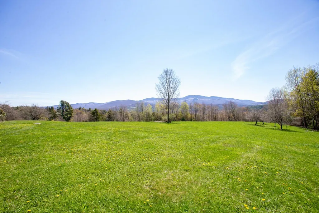 97 Churchill Lane Stowe VT 05672