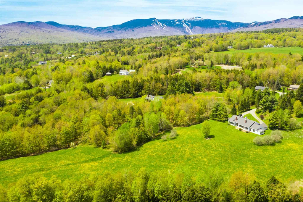97 Churchill Lane Stowe VT 05672