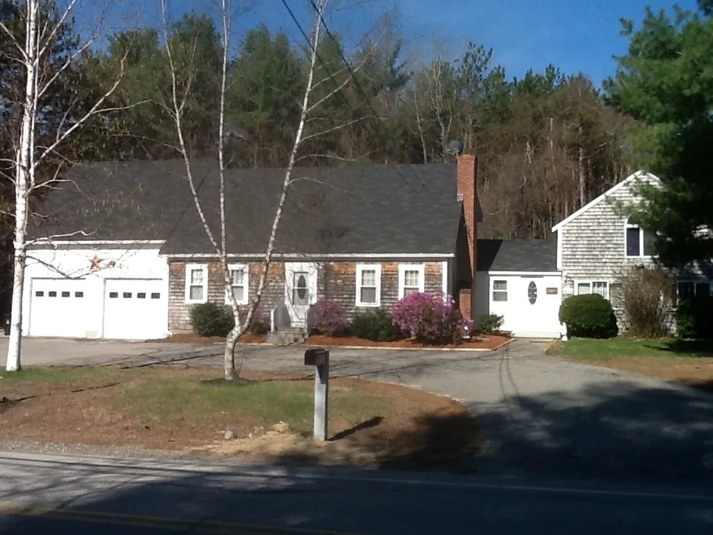 42 Church Street Kingston NH 03848