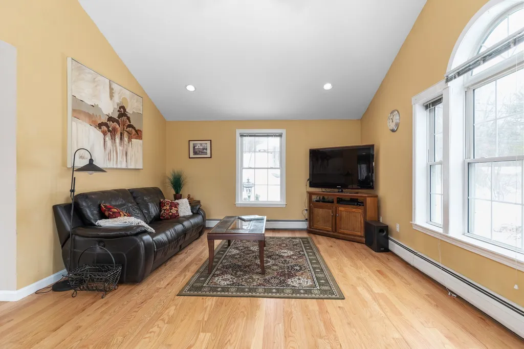 189 Lakeside Oaks Drive Barrington NH 03825