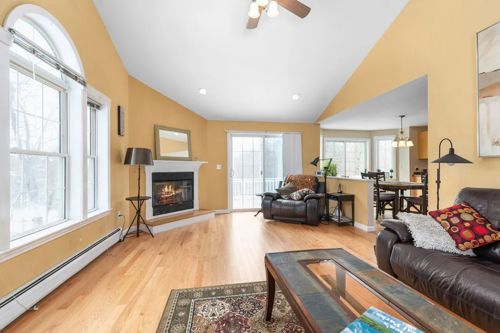 189 Lakeside Oaks Drive Barrington NH 03825
