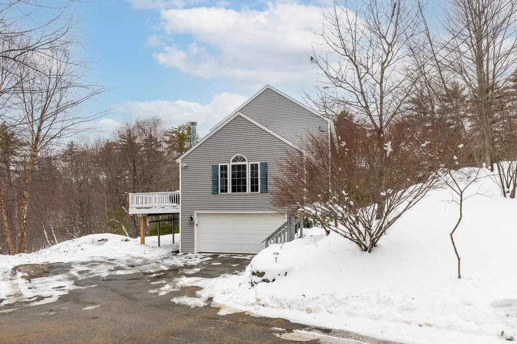 189 Lakeside Oaks Drive Barrington NH 03825