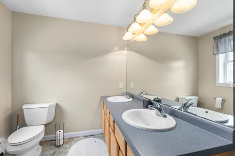 189 Lakeside Oaks Drive Barrington NH 03825