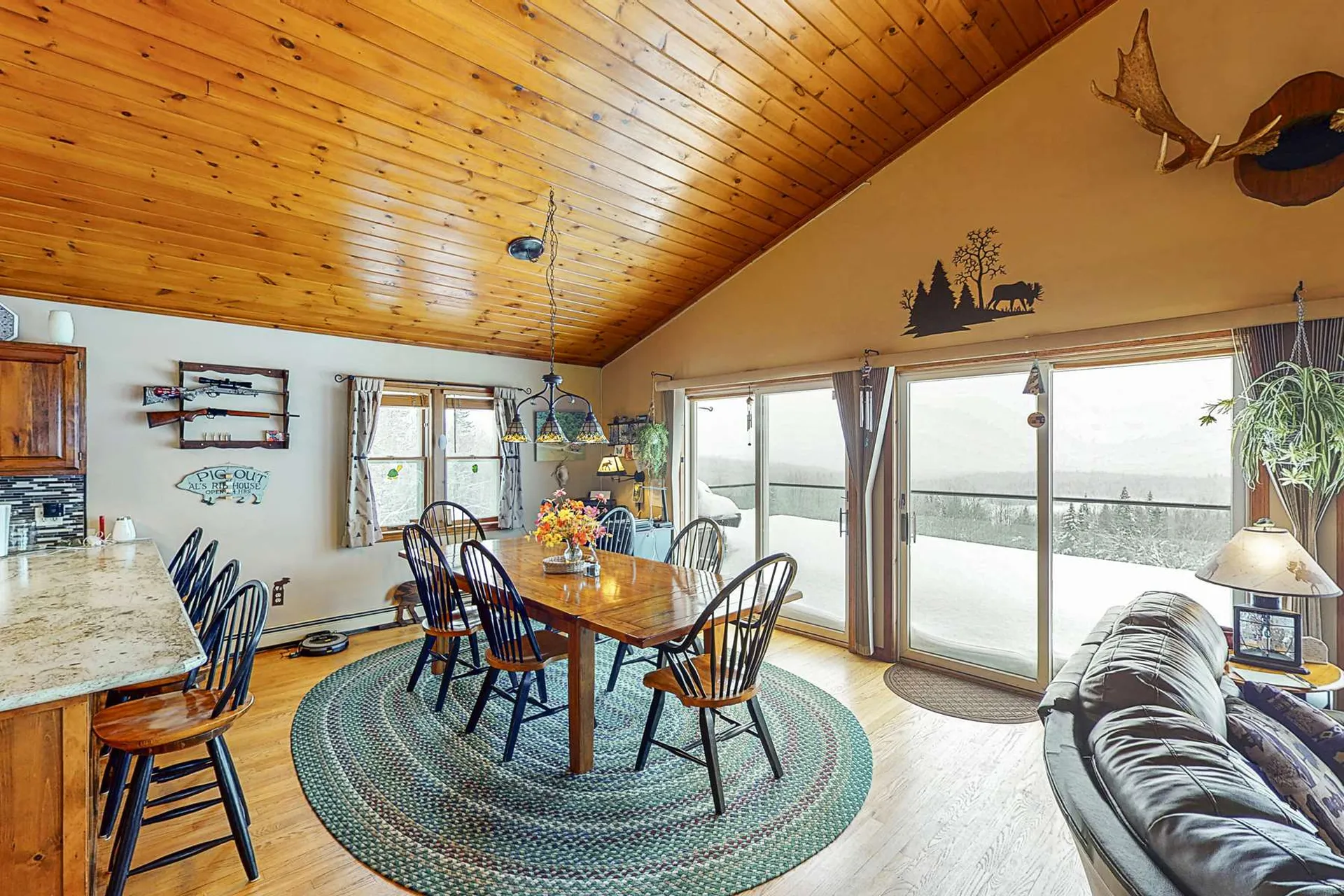 286 Golden Eagle Road Pittsburg NH 03592