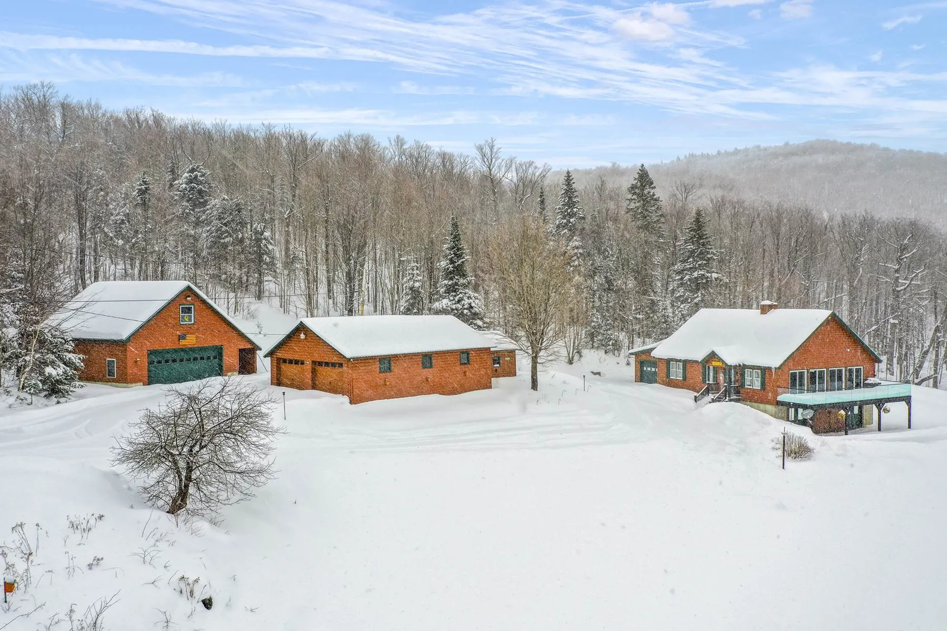 286 Golden Eagle Road Pittsburg NH 03592