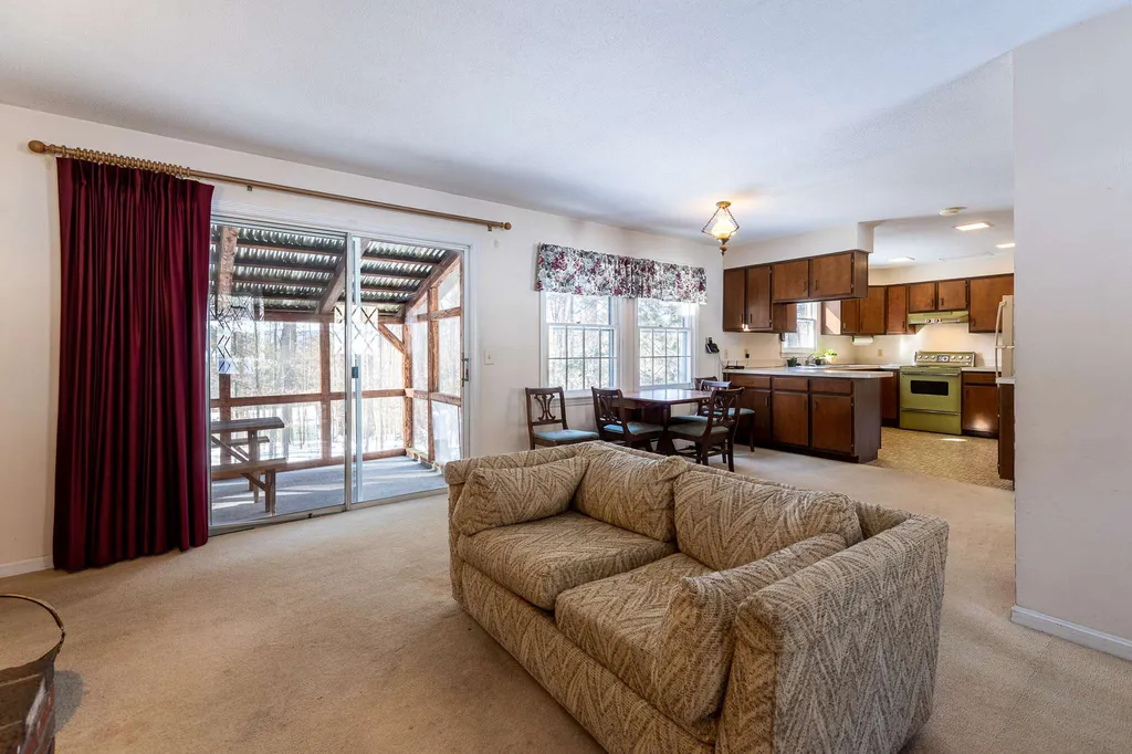 11 Haskins Road Hanover NH 03755