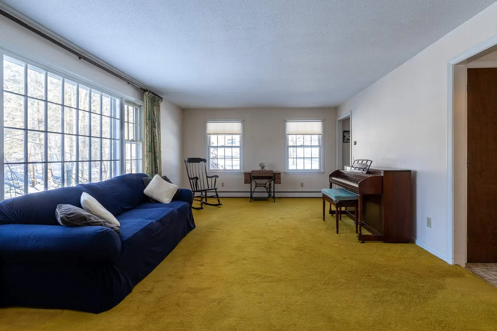11 Haskins Road Hanover NH 03755