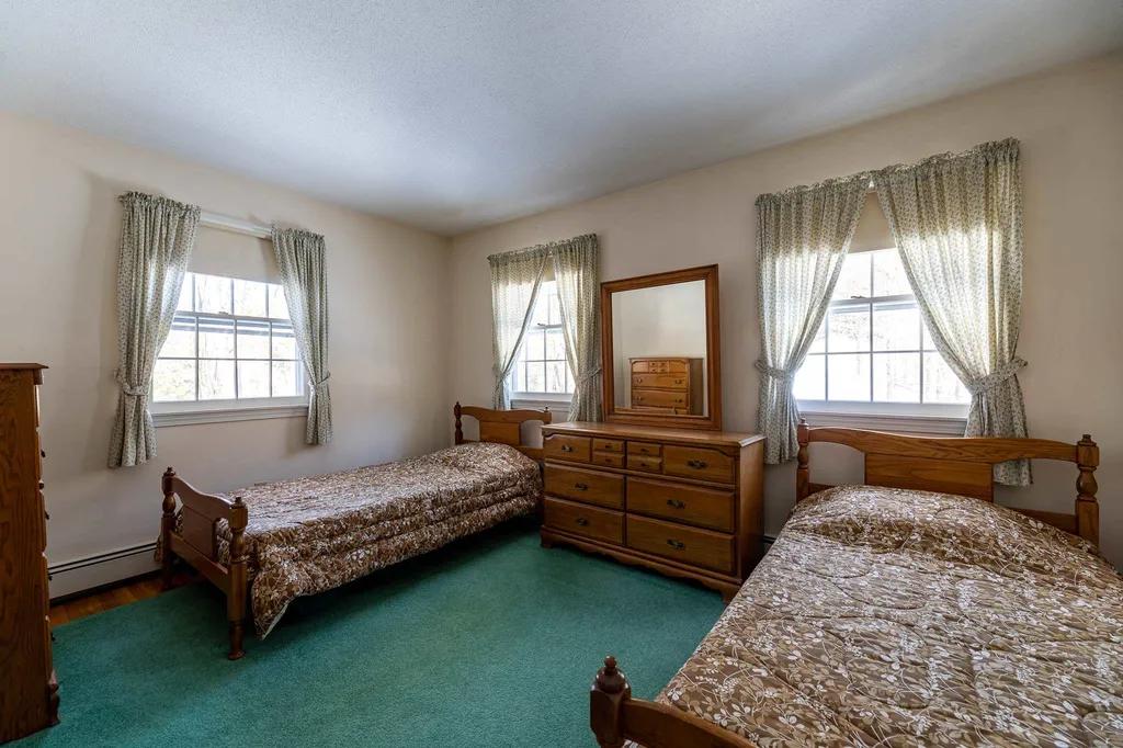 11 Haskins Road Hanover NH 03755