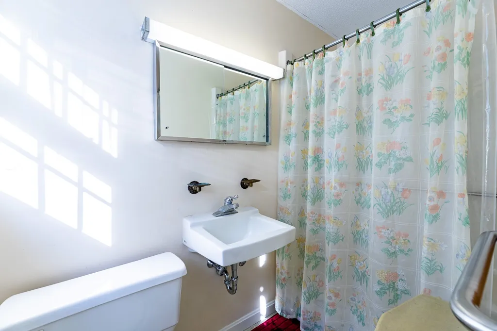 11 Haskins Road Hanover NH 03755