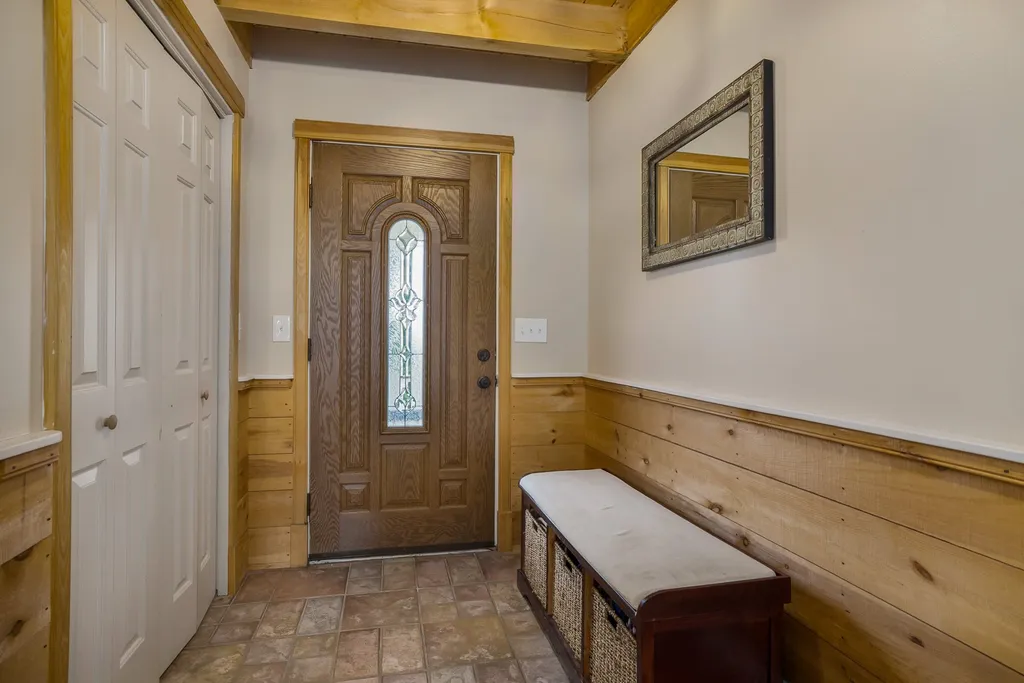 15 Knoll Road Eliot ME 03903