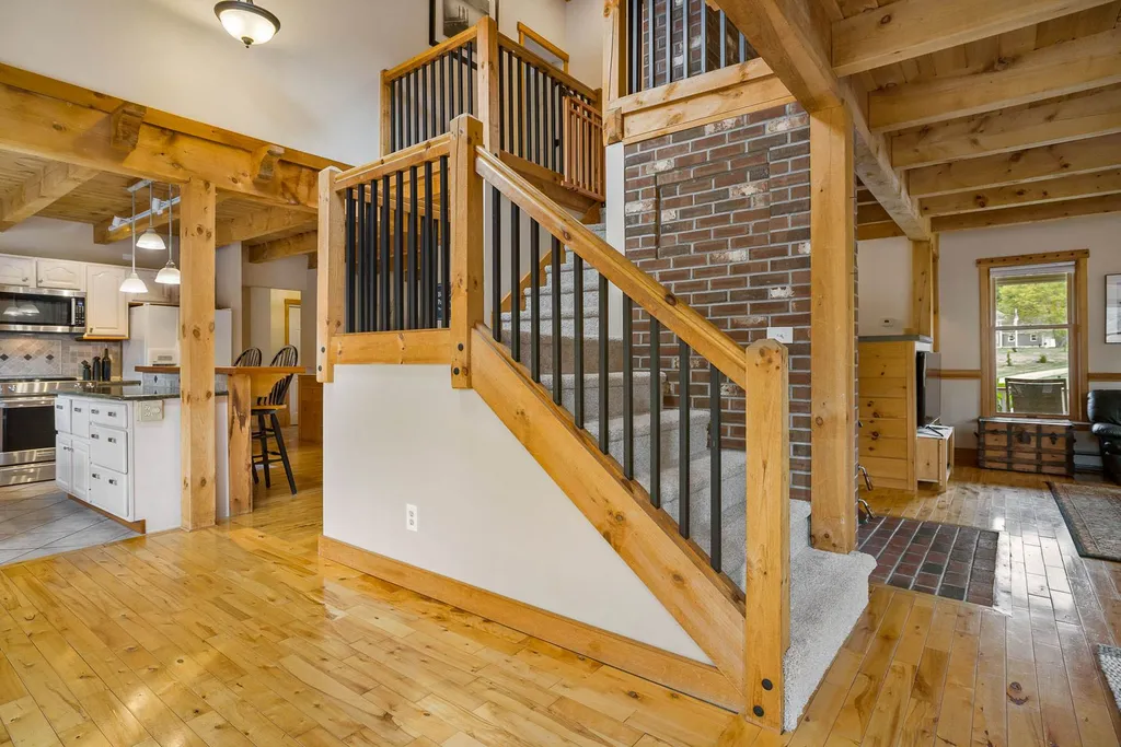 15 Knoll Road Eliot ME 03903