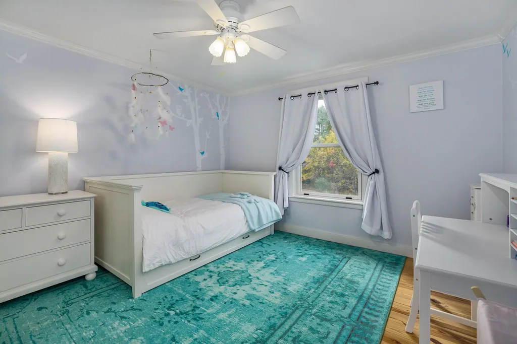 15 Knoll Road Eliot ME 03903