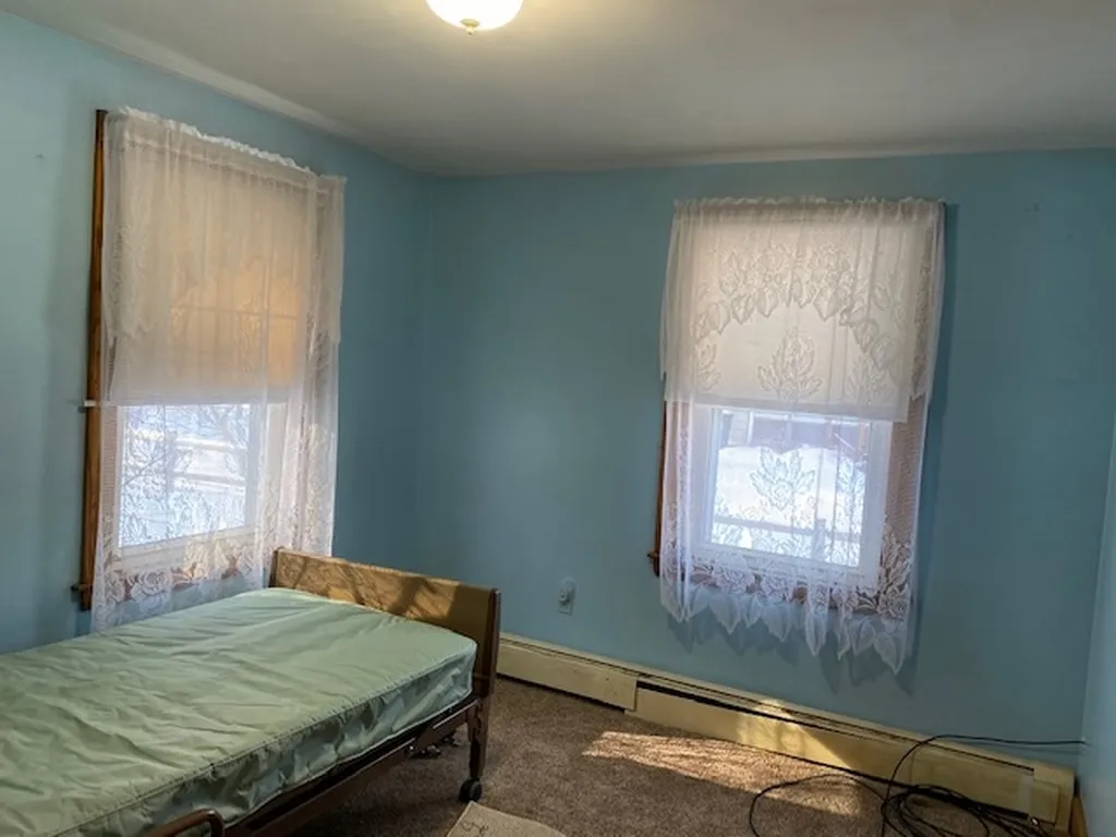 16 Blackwater Road Somersworth NH 03878-1503