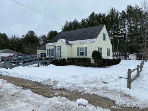 16 Blackwater Road Somersworth NH 03878-1503