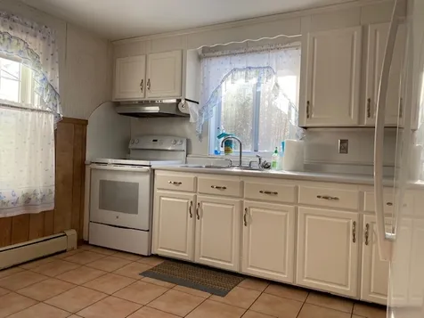 16 Blackwater Road Somersworth NH 03878-1503