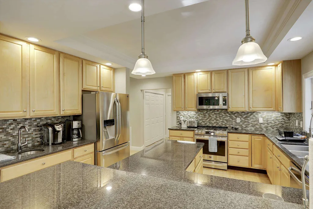 430 Thomas Lane Stowe VT 05672