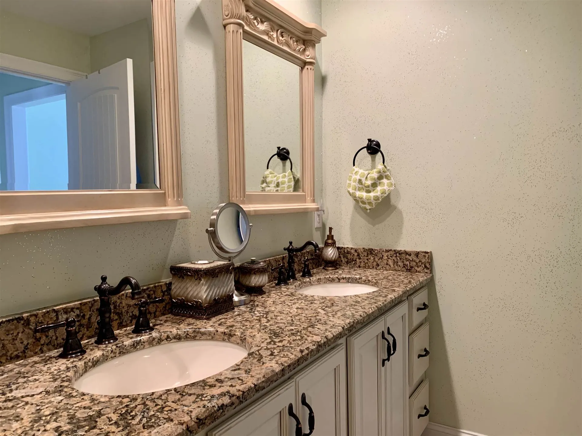 375 Ocean Boulevard Hampton NH 03842