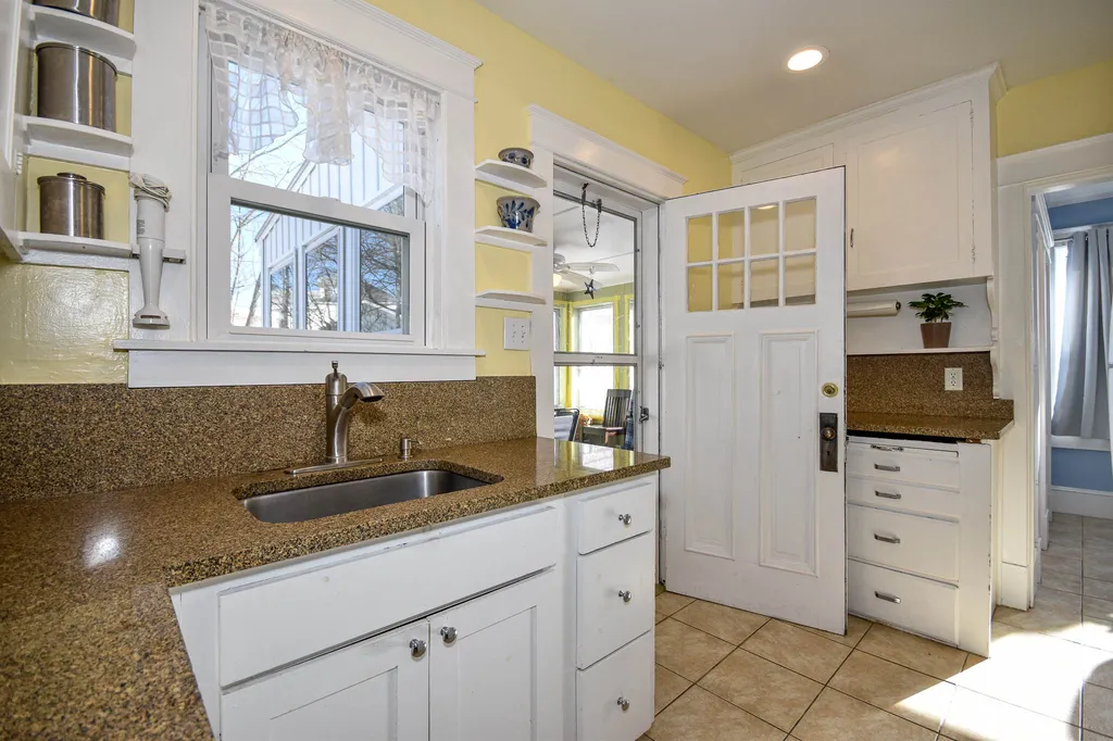 181 Mount Vernon Street Dover NH 03820