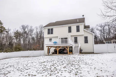 48 Streamside Drive Manchester NH 03102