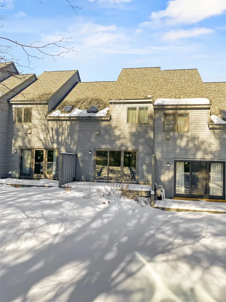 58 Juniper Drive Hartford VT 05001