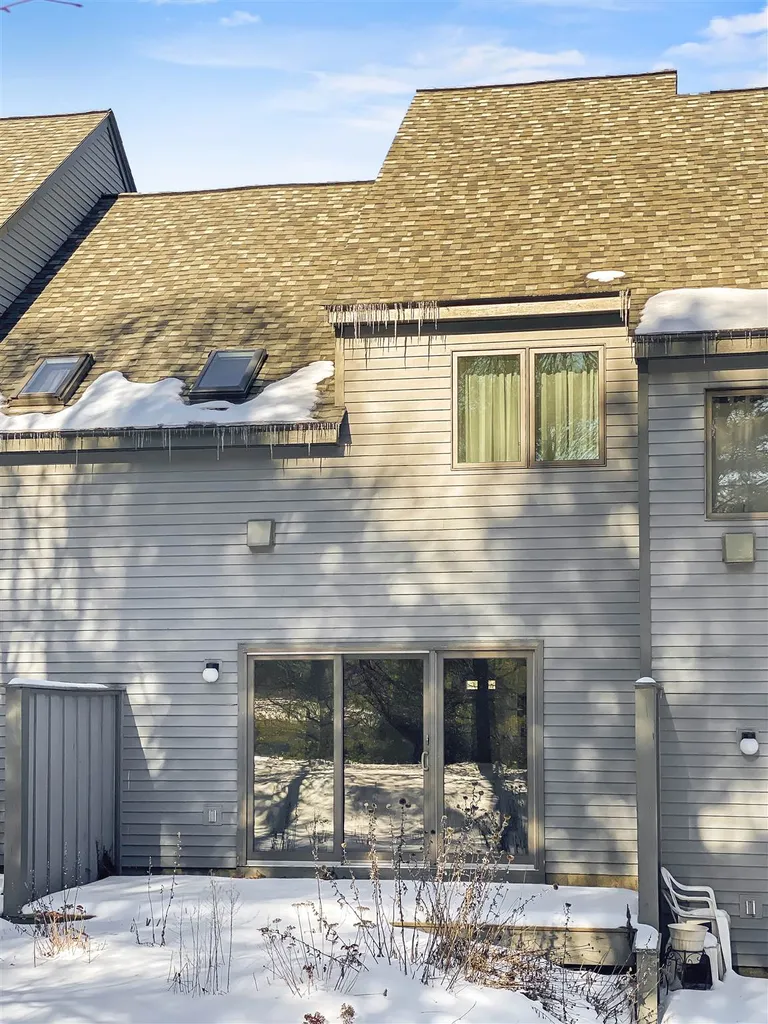58 Juniper Drive Hartford VT 05001