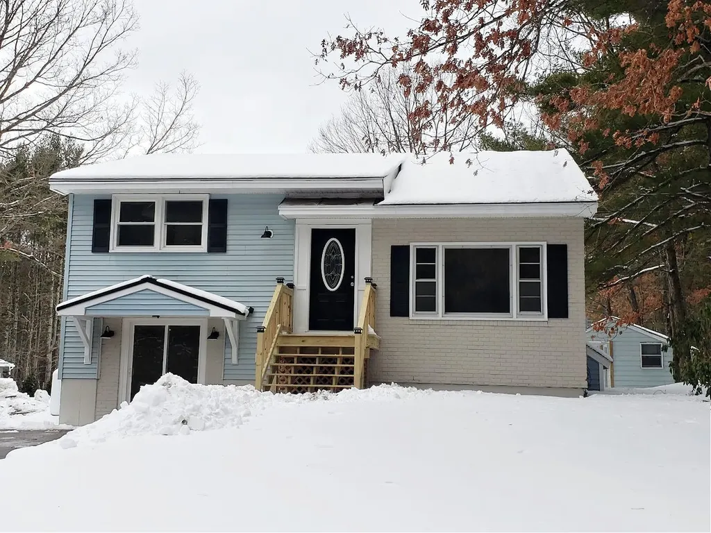 100 Page Road Litchfield NH 03052
