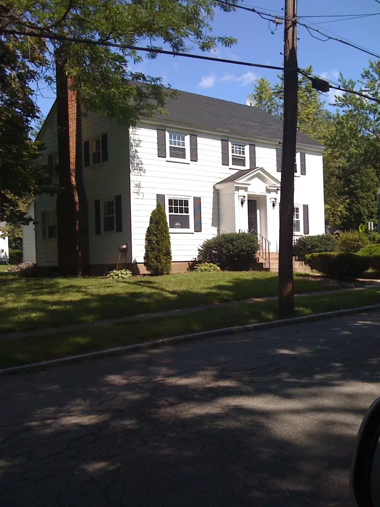 36 Lexington Avenue Manchester NH 03104