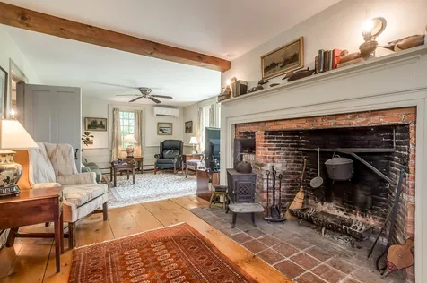 77 South Road East Kingston NH 03827