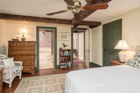 77 South Road East Kingston NH 03827