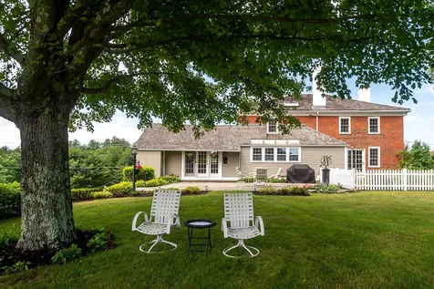 77 South Road East Kingston NH 03827