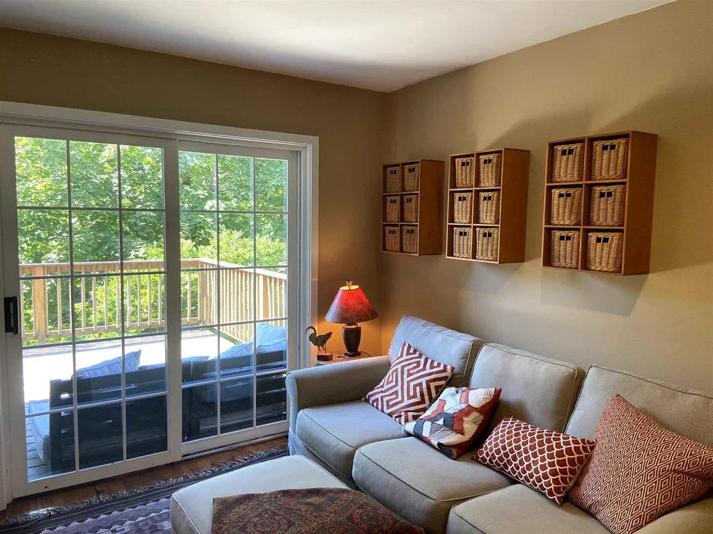 25 College Hill Hanover NH 03755