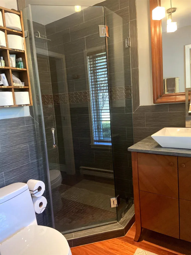 25 College Hill Hanover NH 03755