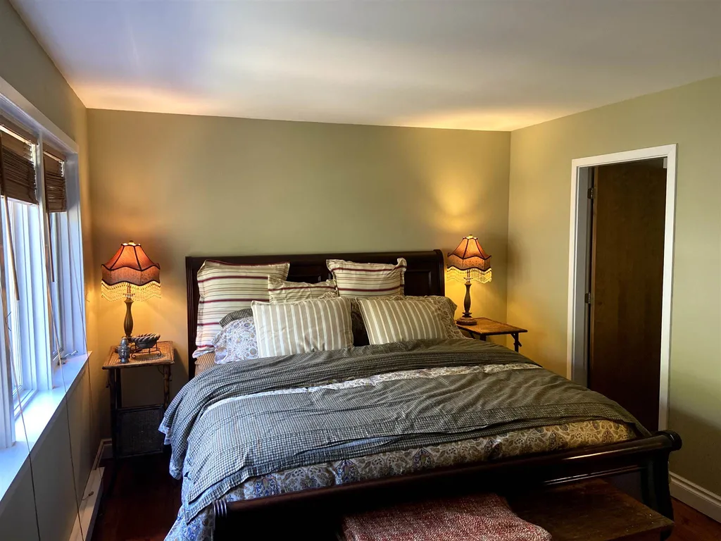 25 College Hill Hanover NH 03755