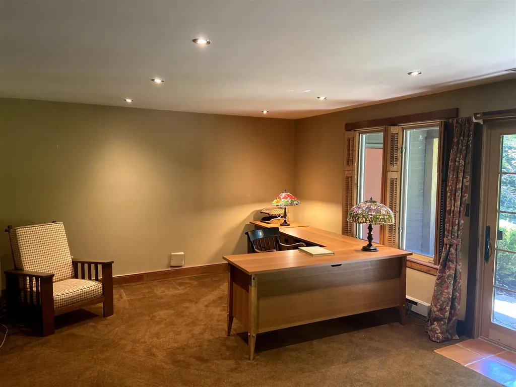 25 College Hill Hanover NH 03755