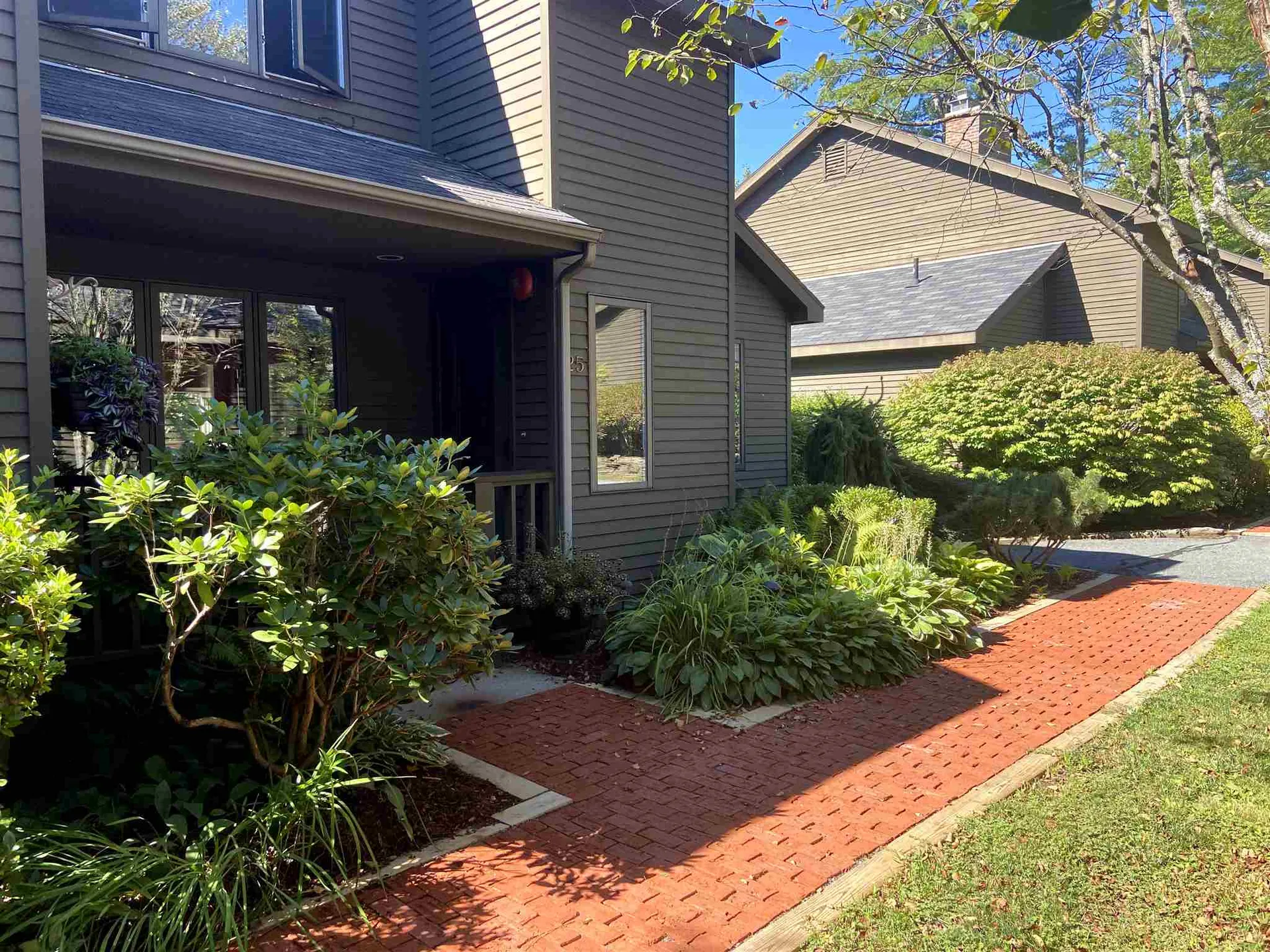 25 College Hill Hanover NH 03755