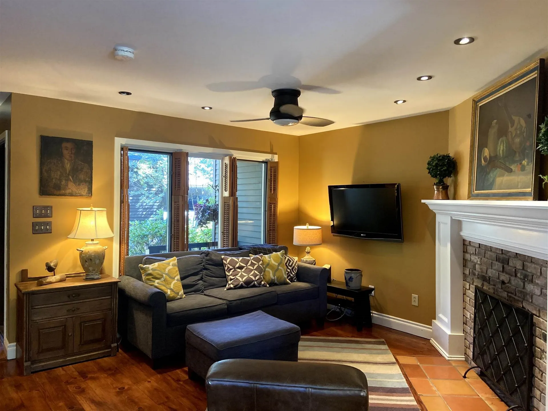 25 College Hill Hanover NH 03755