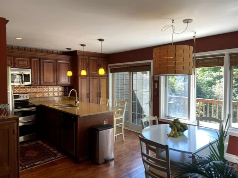 25 College Hill Hanover NH 03755