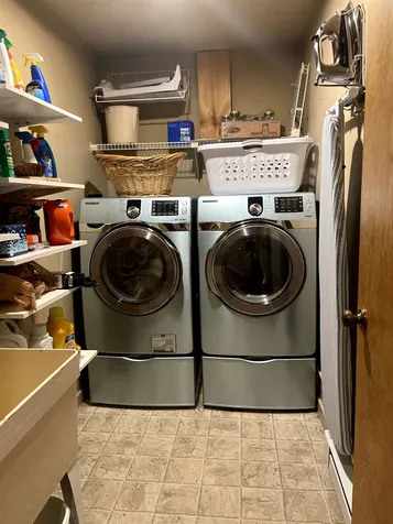25 College Hill Hanover NH 03755