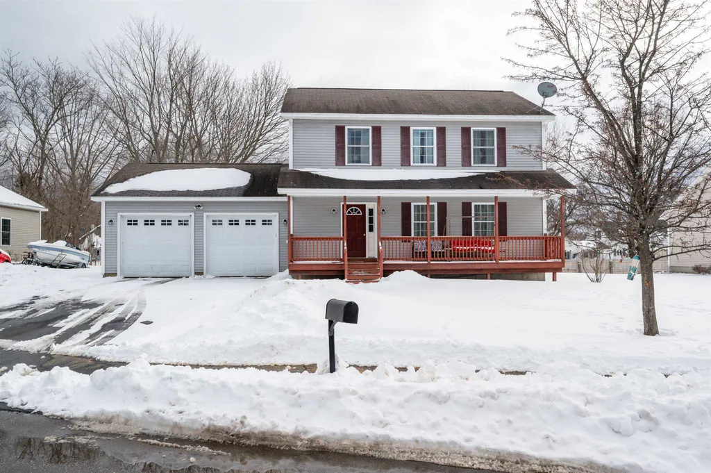 23 Reagan Way Laconia NH 03246